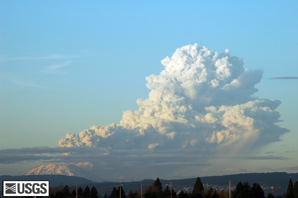 3/8/2005 Plume from Mt. St. Helens, Matt Logan, 3/8/2005 3/8/2005 Plume from Mt. St. Helens, Matt Logan, 3/8/2005